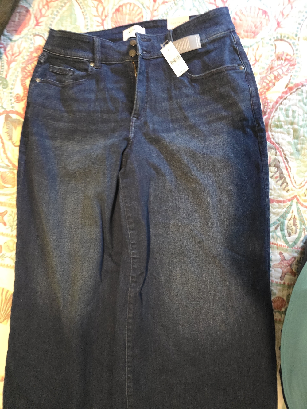 LANE BRYANT Dark Wash High-Rise Wide Leg Jeans - SIZE 16 NWT